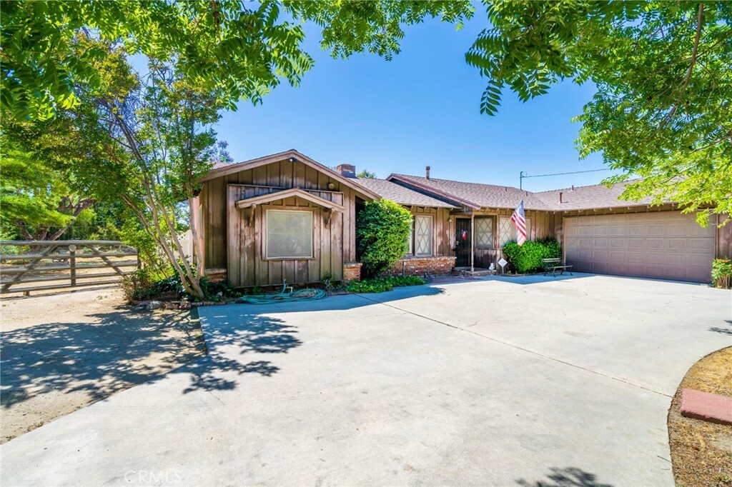 Property Photo:  26181 Meridian Street  CA 92544 