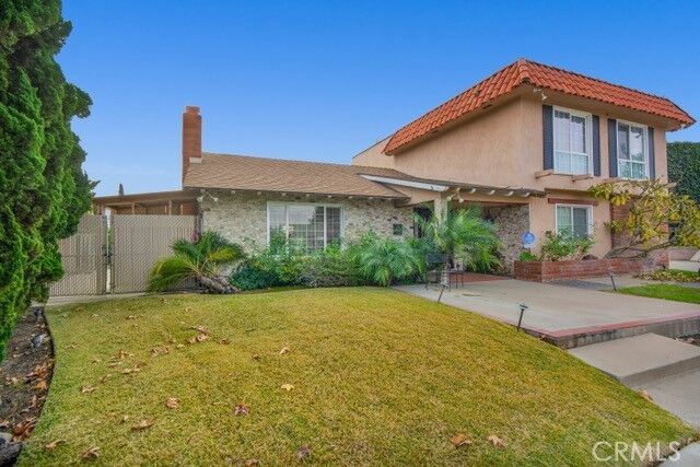 Property Photo:  130 E Alderwood Avenue  CA 92865 