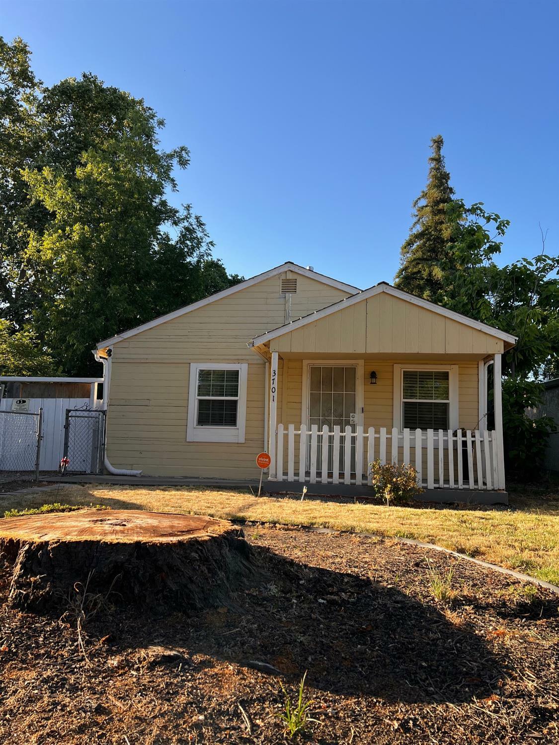 Property Photo:  3701 25th Avenue  CA 95820 