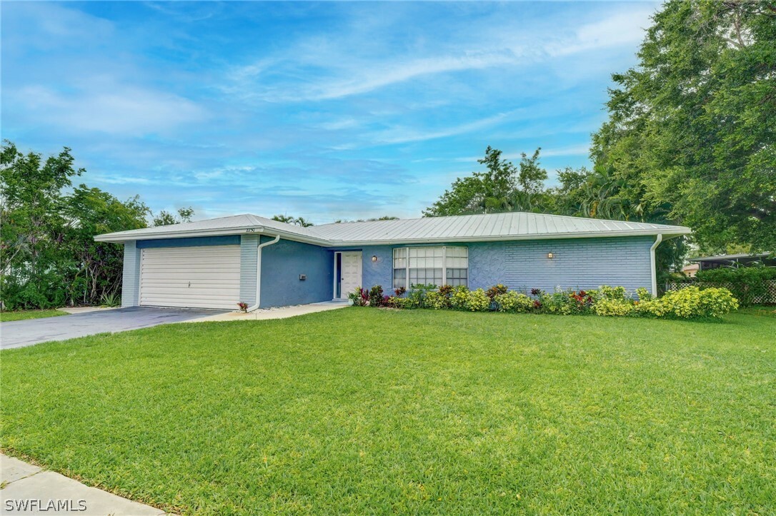 Property Photo:  2250 Poinciana Street  FL 34105 