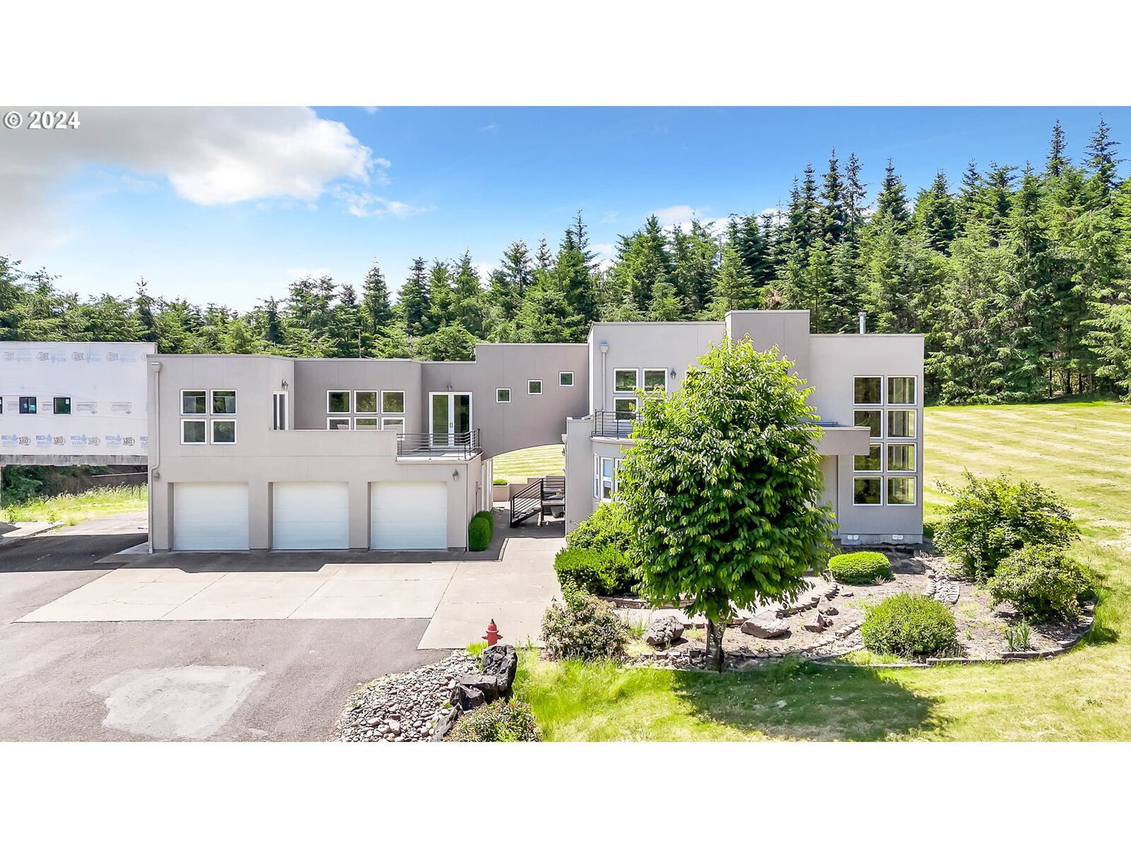Property Photo:  35956 Highway 58  OR 97455 