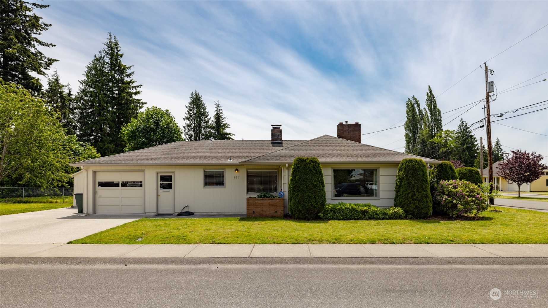 Property Photo:  623 Dean Drive  WA 98284 