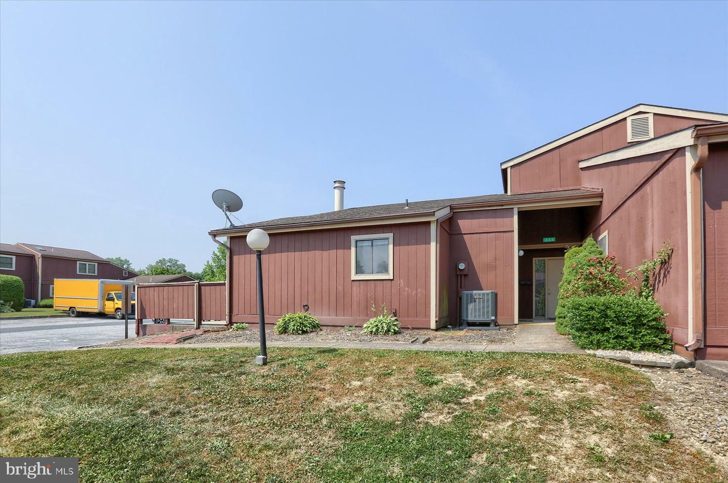 221 Lee Court  Enola PA 17025 photo