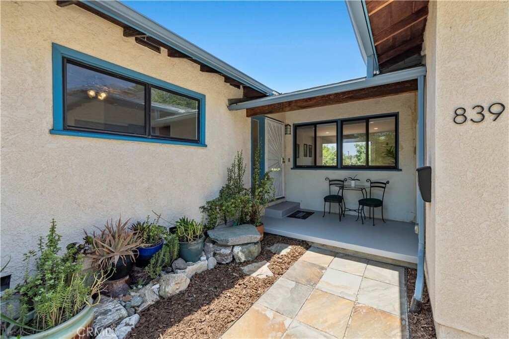 Property Photo:  839 Groton Drive  CA 91504 