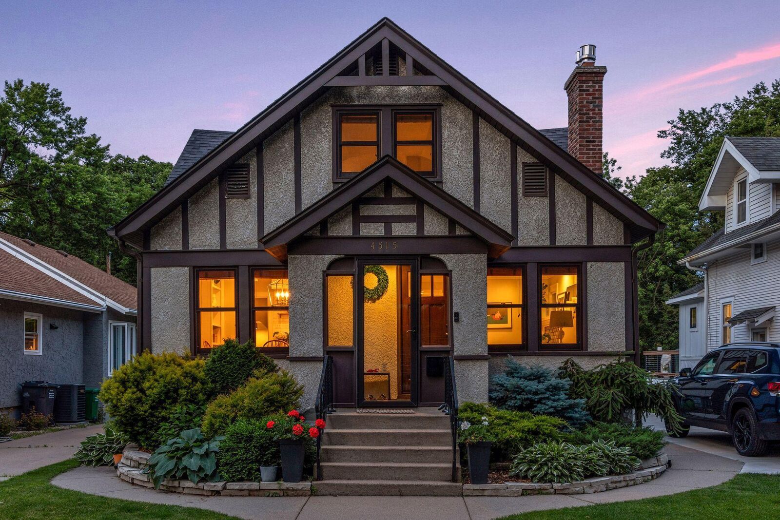 Property Photo: 4515 Chowen Avenue S MN 55410