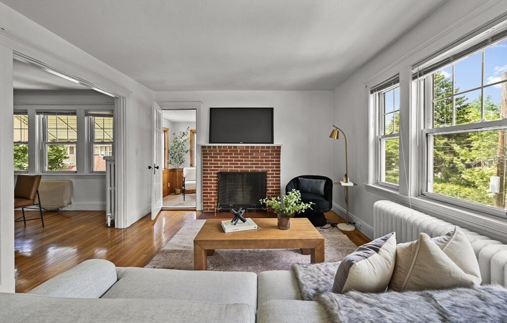 Property Photo: 5 York Rd 2 MA 02478