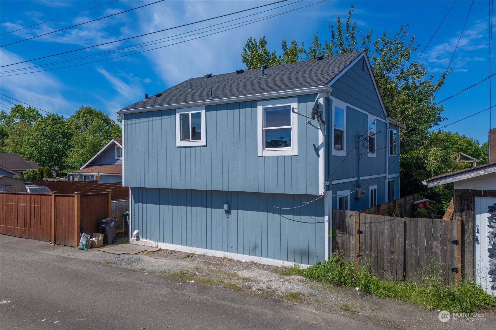 Property Photo:  1623 Virginia Avenue  WA 98201 