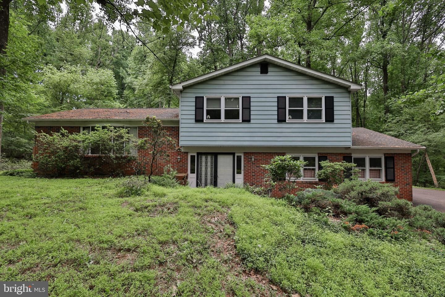 Property Photo:  7514 Flint Forest Drive  PA 18036 