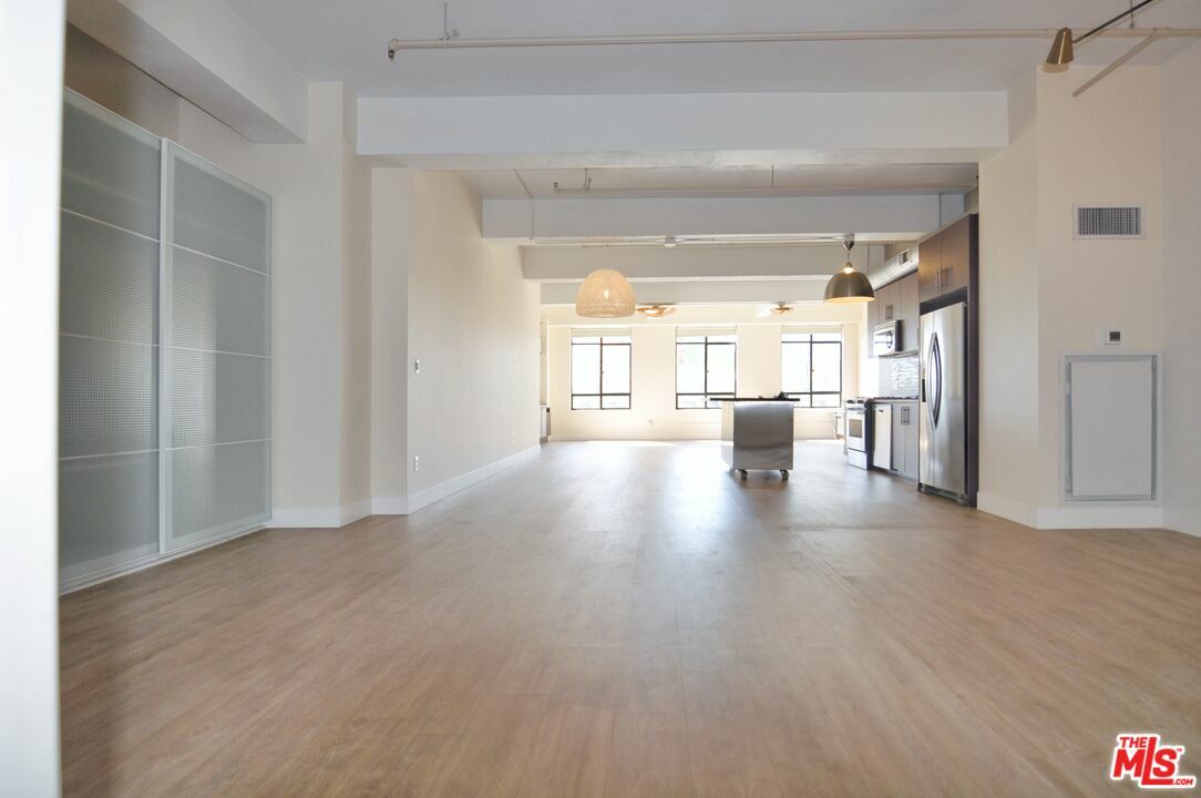 Property Photo:  849  S Broadway 806  CA 90014 