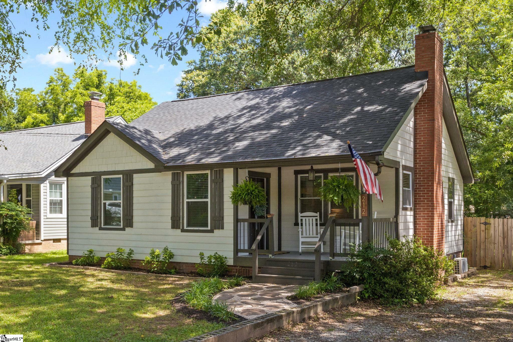 Property Photo:  212 Sycamore Drive  SC 29607 