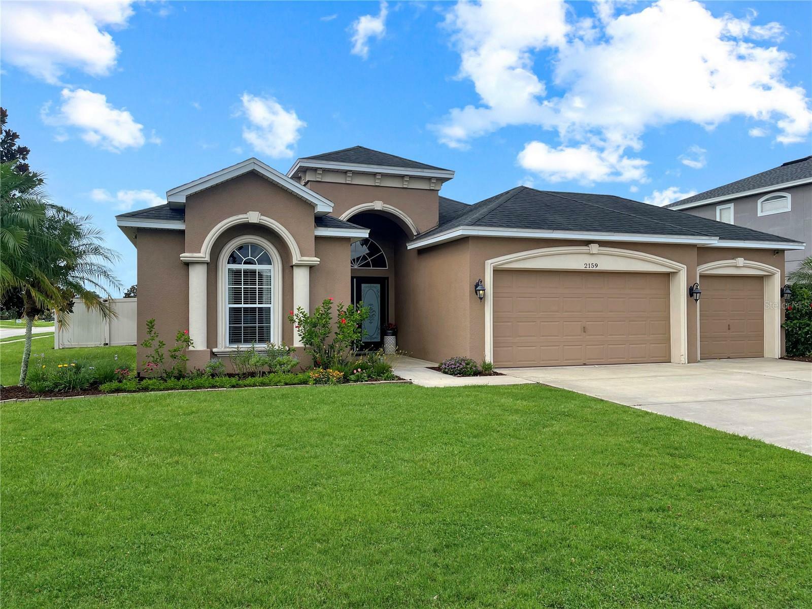 Property Photo:  2159 Country Manor Street  FL 33830 