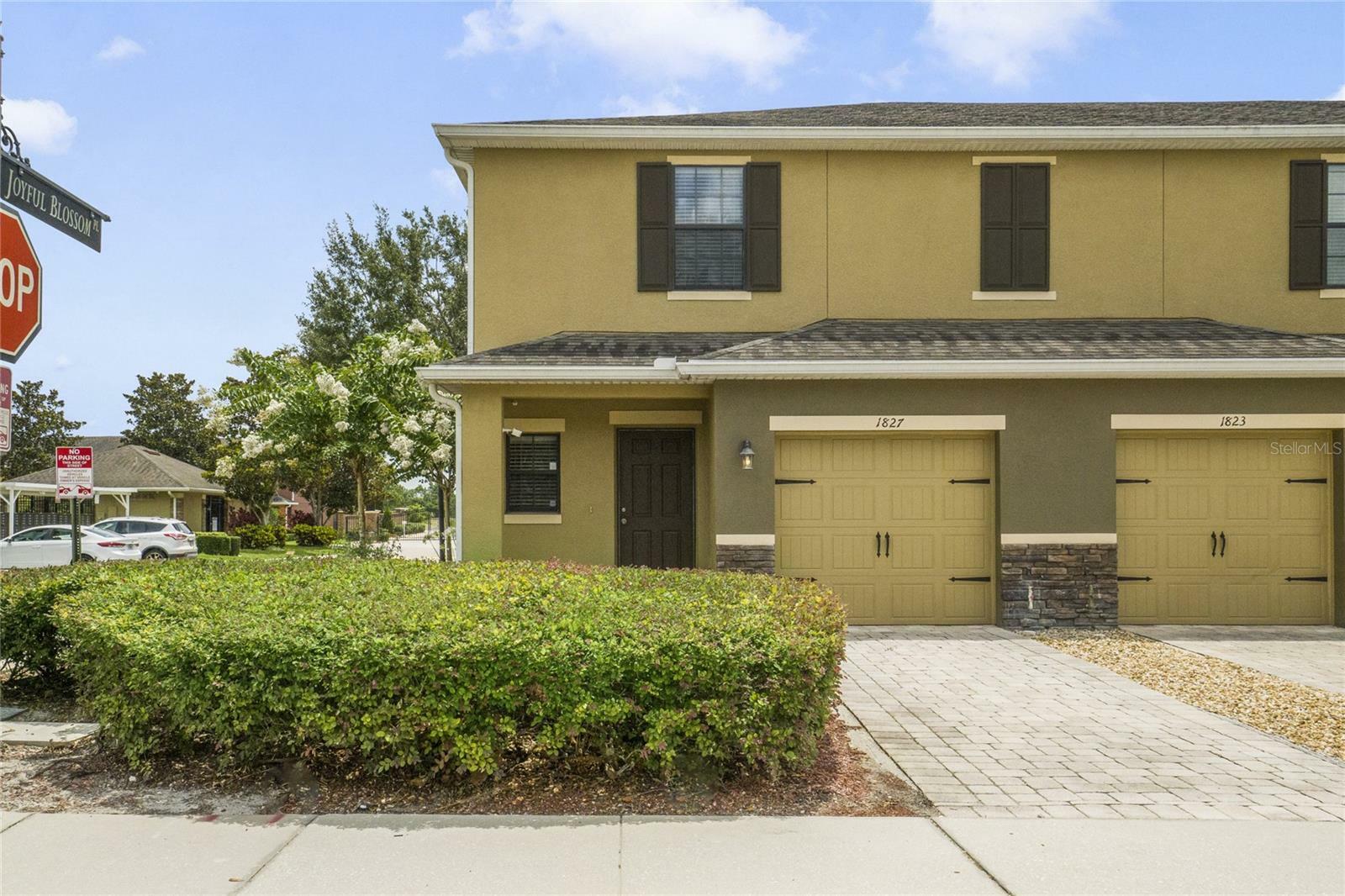 Property Photo:  1827 Covent Garden Lane  FL 32750 