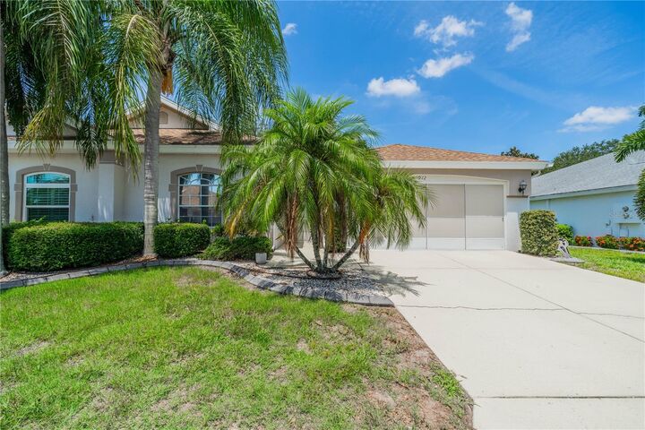 912 Oxford Park Drive  Sun City Center FL 33573 photo