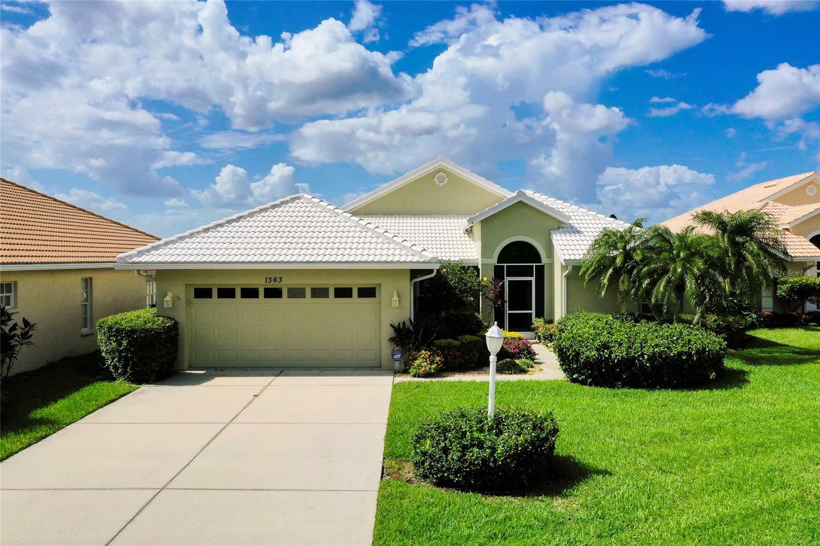 Property Photo:  1363 Berkshire Court  FL 34292 