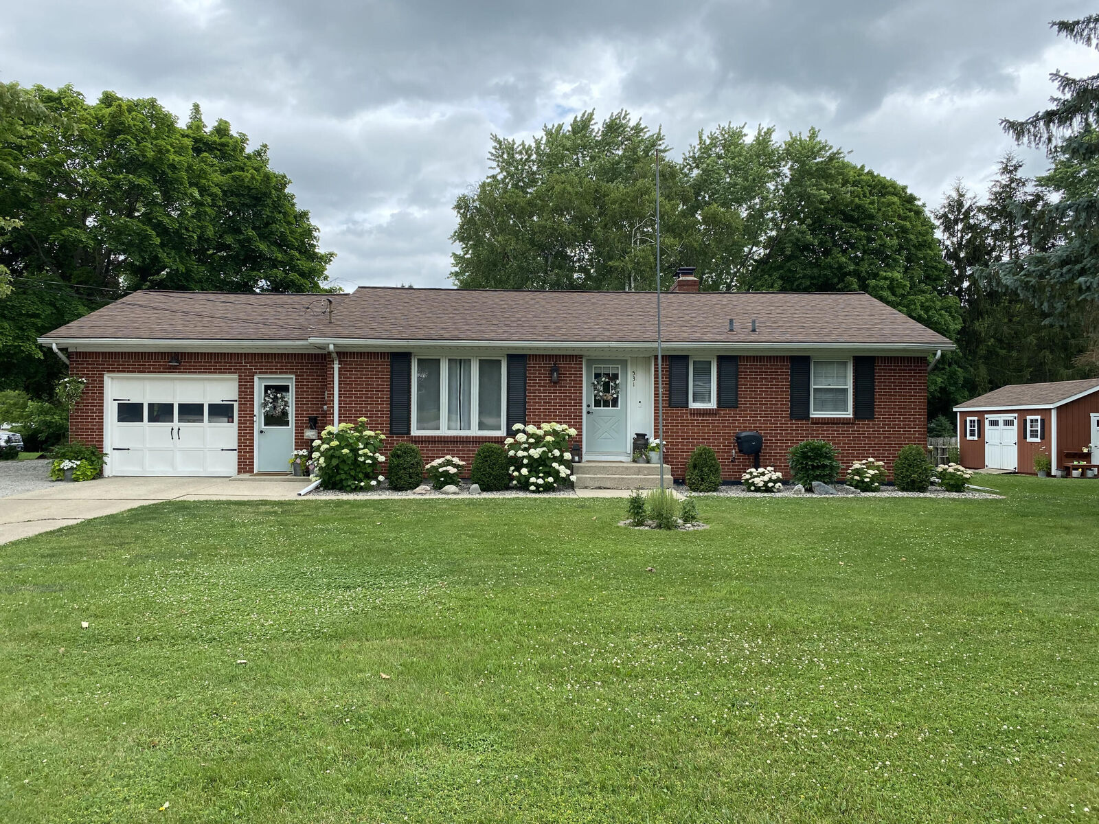 Property Photo:  531 Seminole  MI 49412 