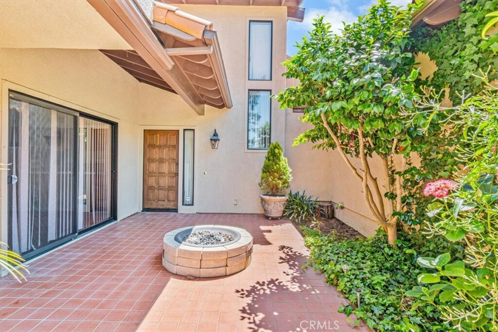 Property Photo:  4438 Radcliff Lane  CA 93455 
