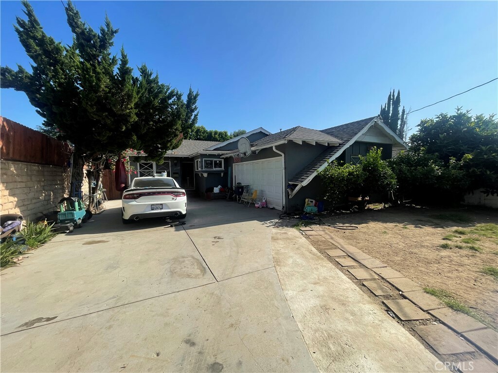 Property Photo:  15346 Covello Street  CA 91406 