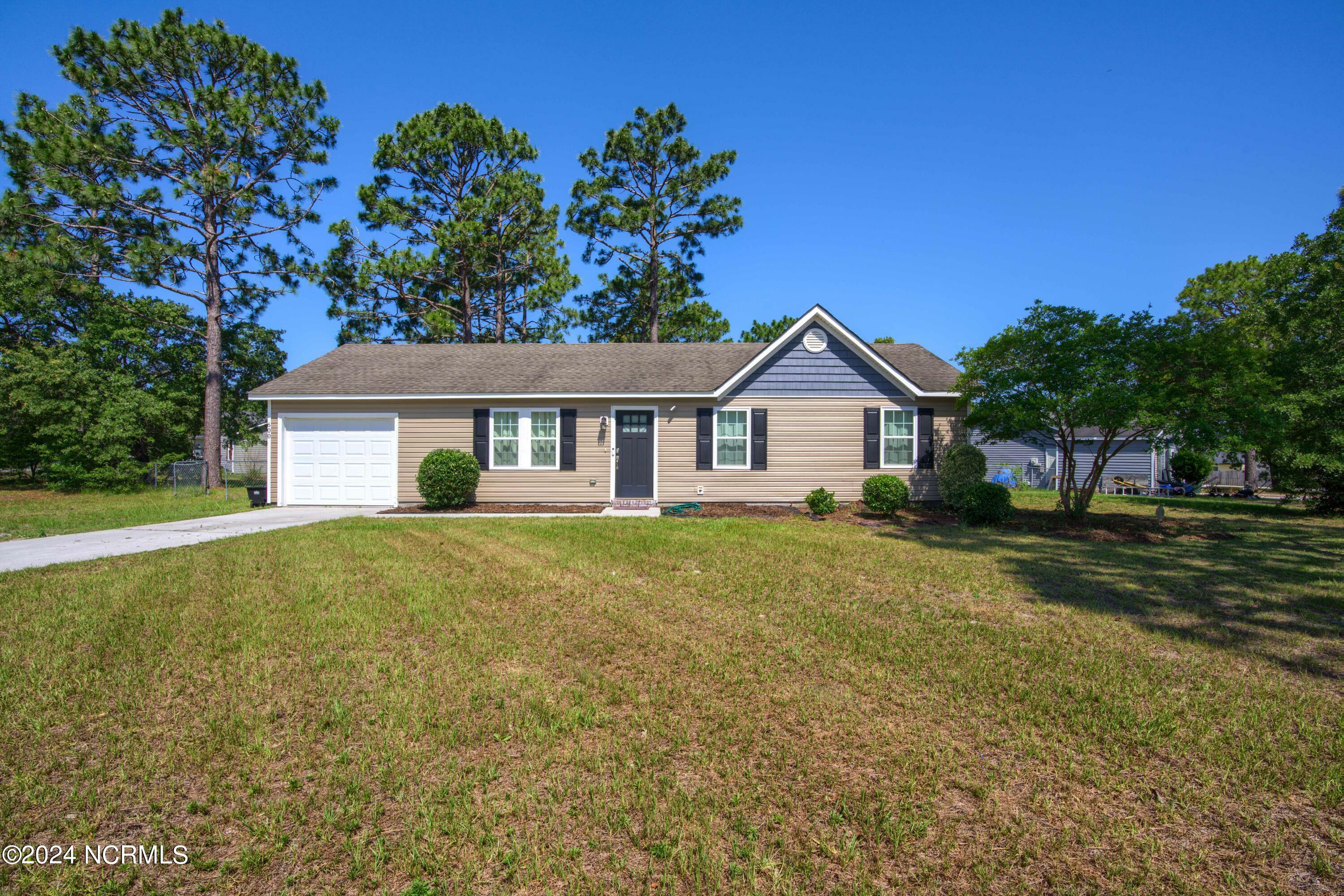 Property Photo:  600 Calabash Drive  NC 28539 