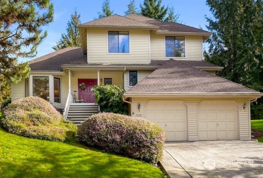 Property Photo:  1115 NW Inneswood Drive  WA 98027 