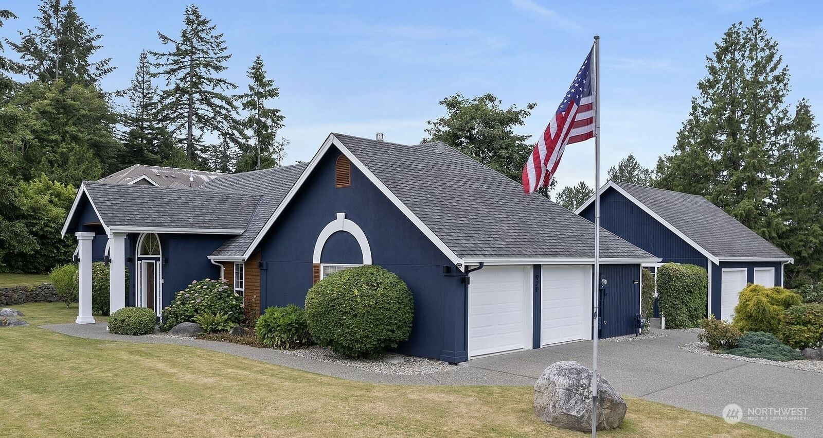 Property Photo: 920 Union Avenue WA 98388