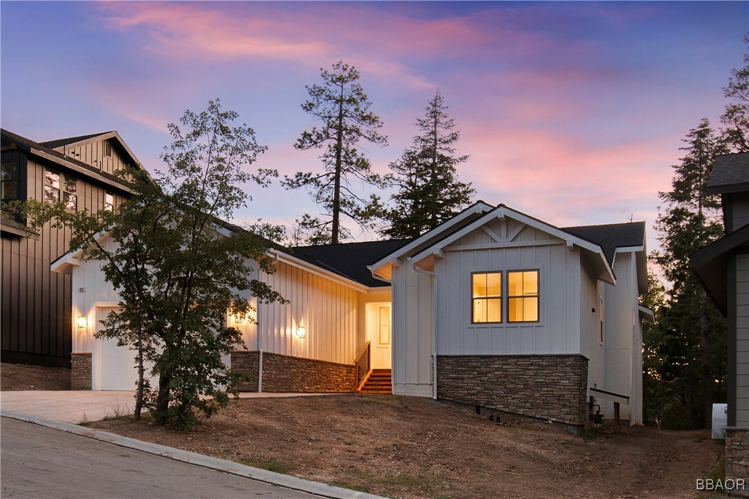 Property Photo: 870 Pine Meadow Court CA 92315