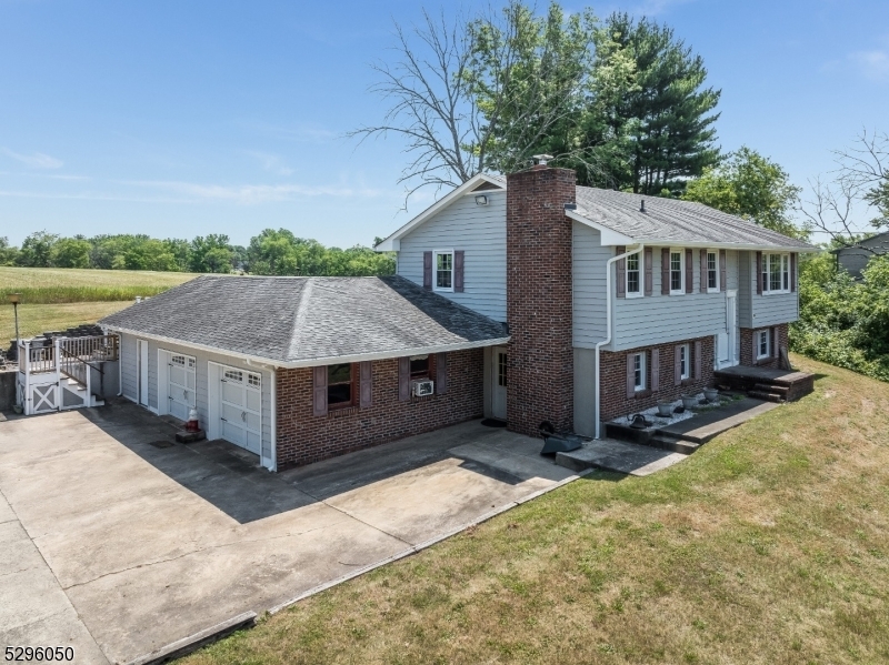 Property Photo: 302 Reaville Rd NJ 08551