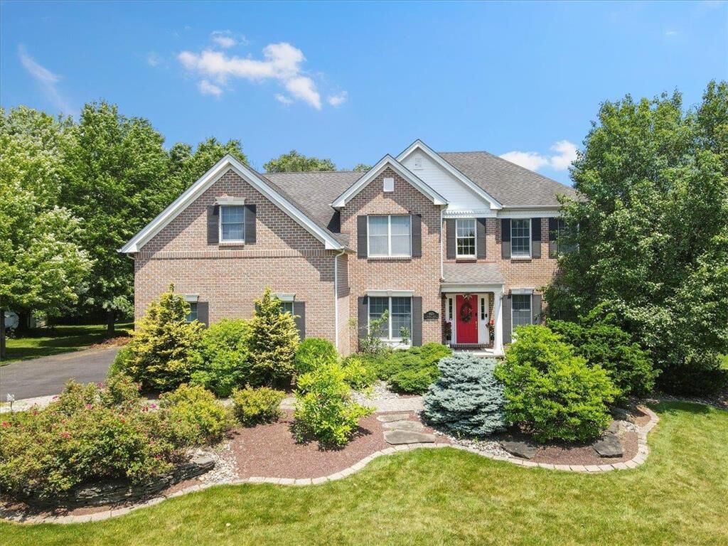 Property Photo:  4421 Anthony Drive  PA 18020 