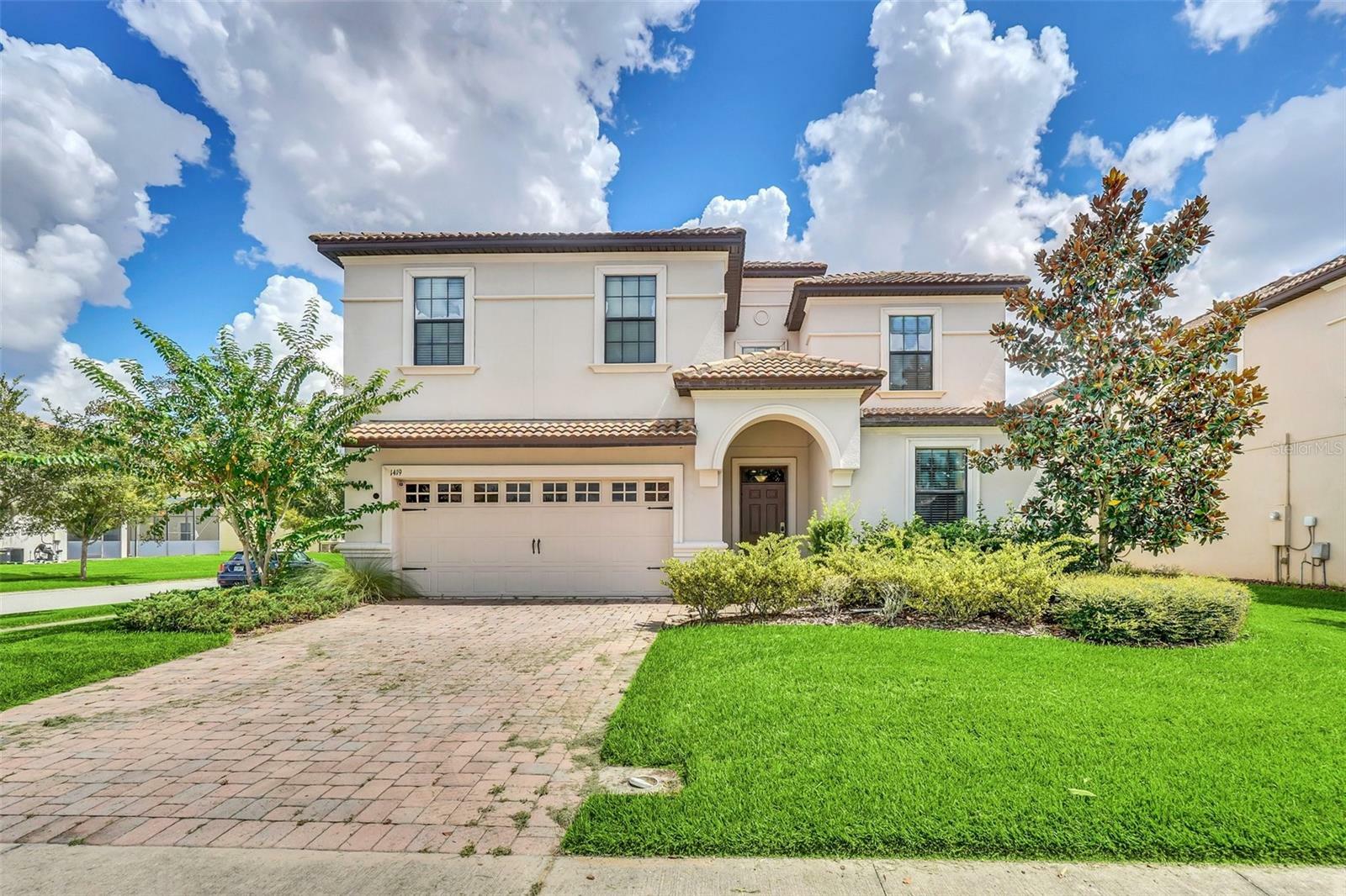 Property Photo:  1419 Wexford Way  FL 33896 