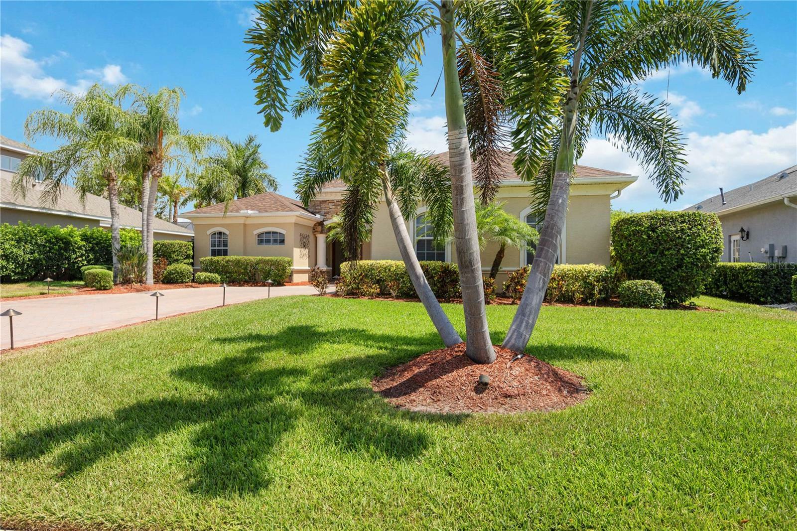 Property Photo:  329 Snapdragon Loop  FL 34212 