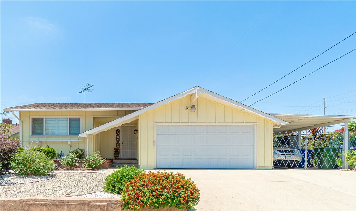 Property Photo:  16817 S Hoover Street  CA 90247 