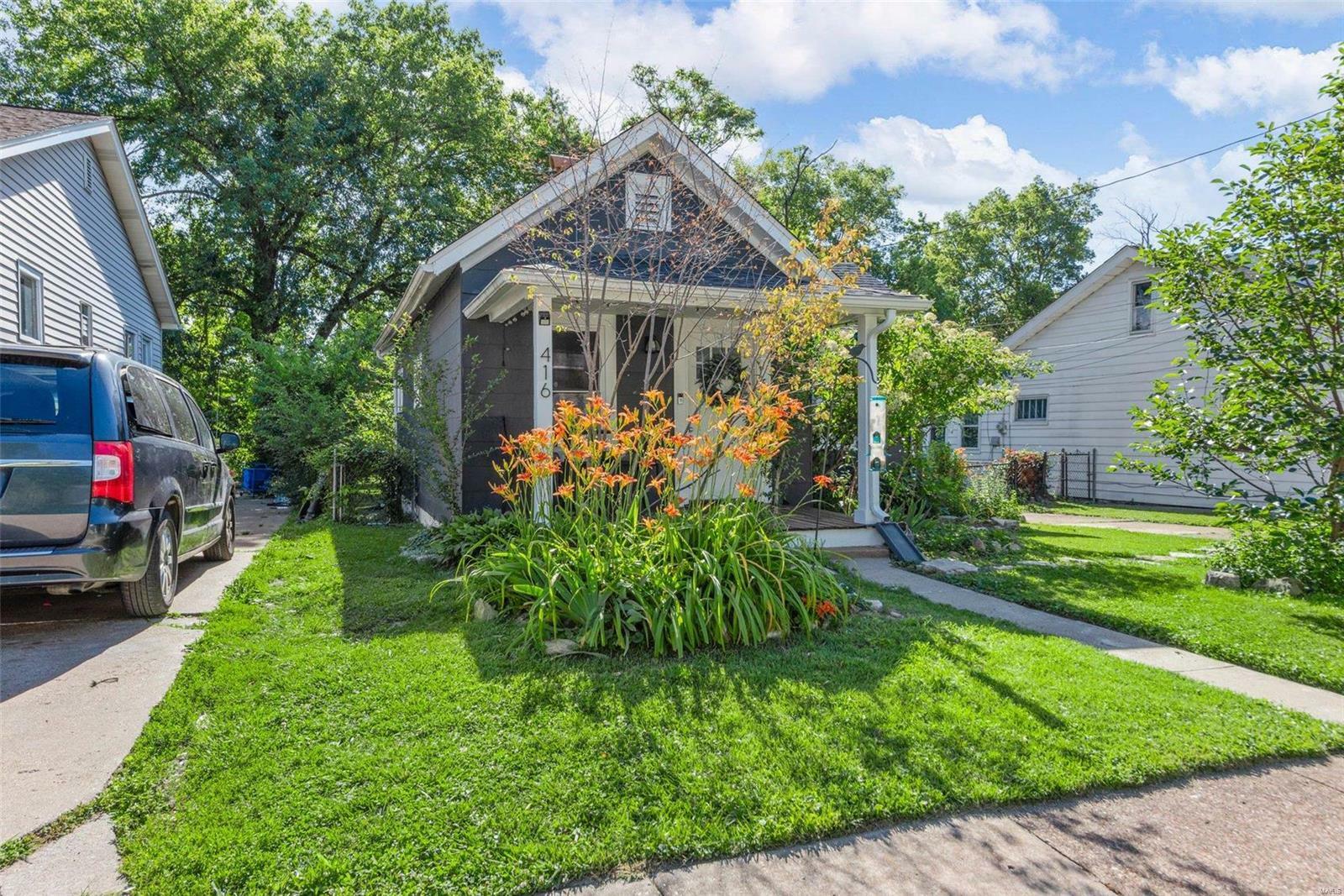 Property Photo:  416 Harrison Avenue  MO 63135 