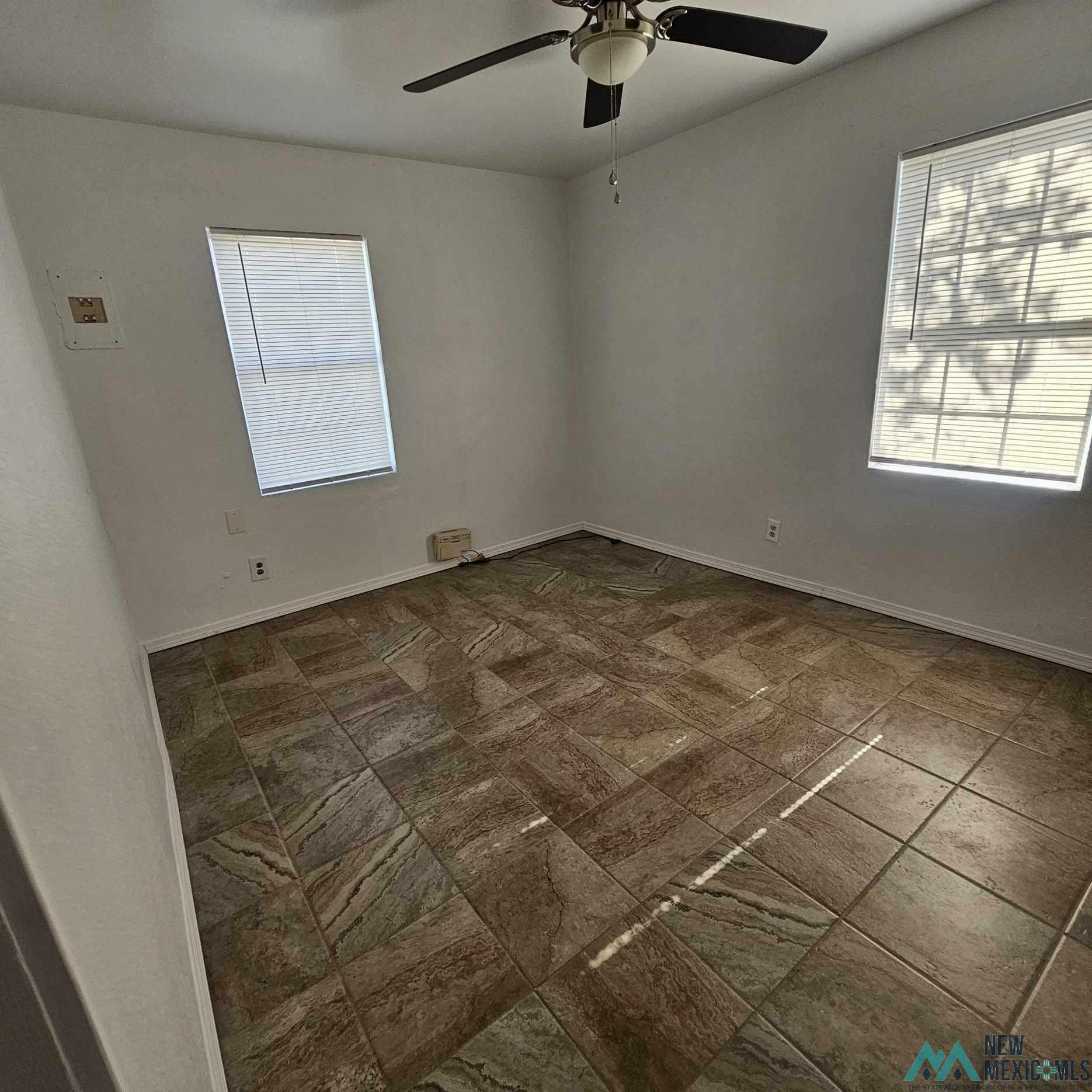 Property Photo:  1008 E 2nd Street  NM 88130 