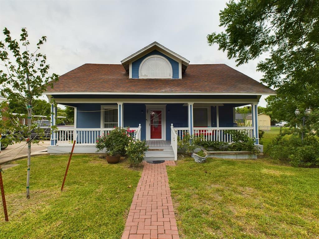 Property Photo:  108 Methodist Street  TX 75154 