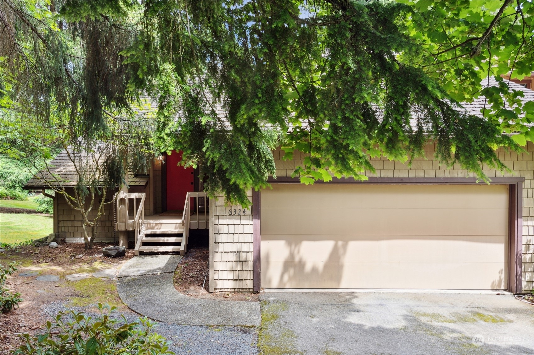 Property Photo:  6324 158th Court NE  WA 98052 