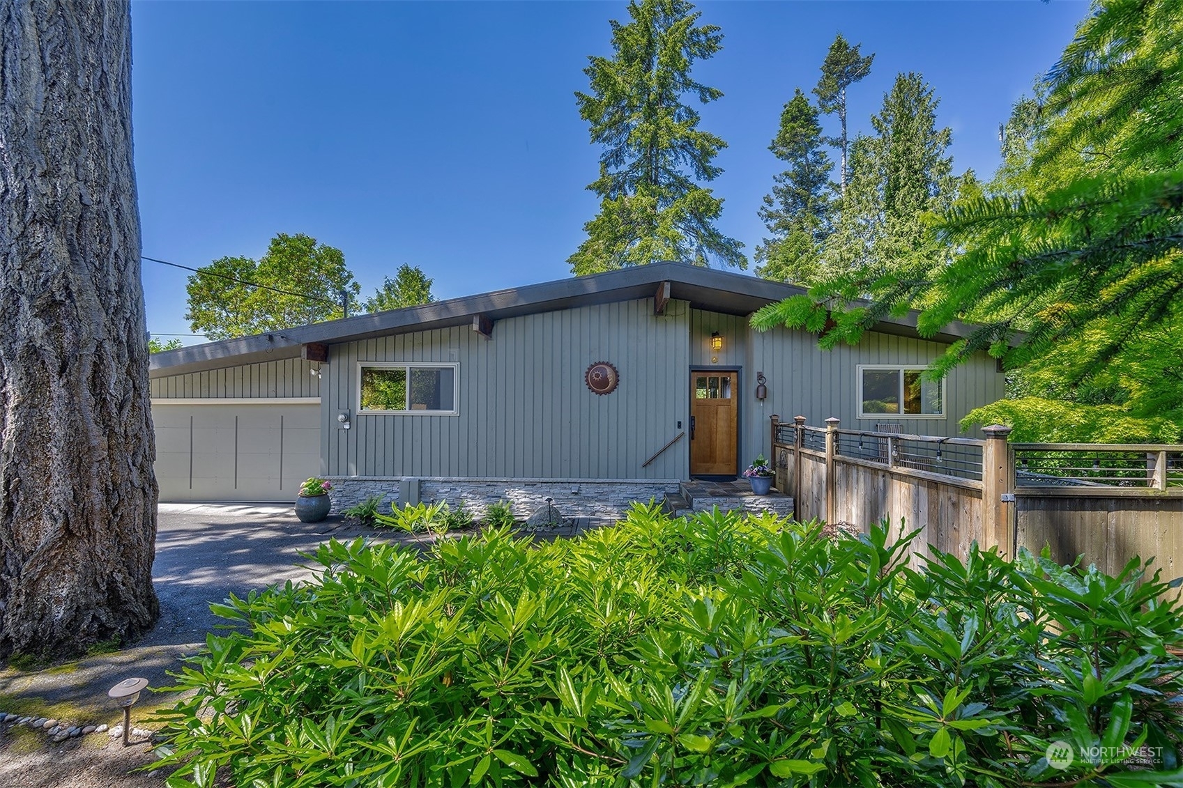 Property Photo:  16330 72nd Avenue W  WA 98026 