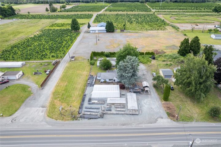 Property Photo:  10716 State Route 162 E  WA 98374 