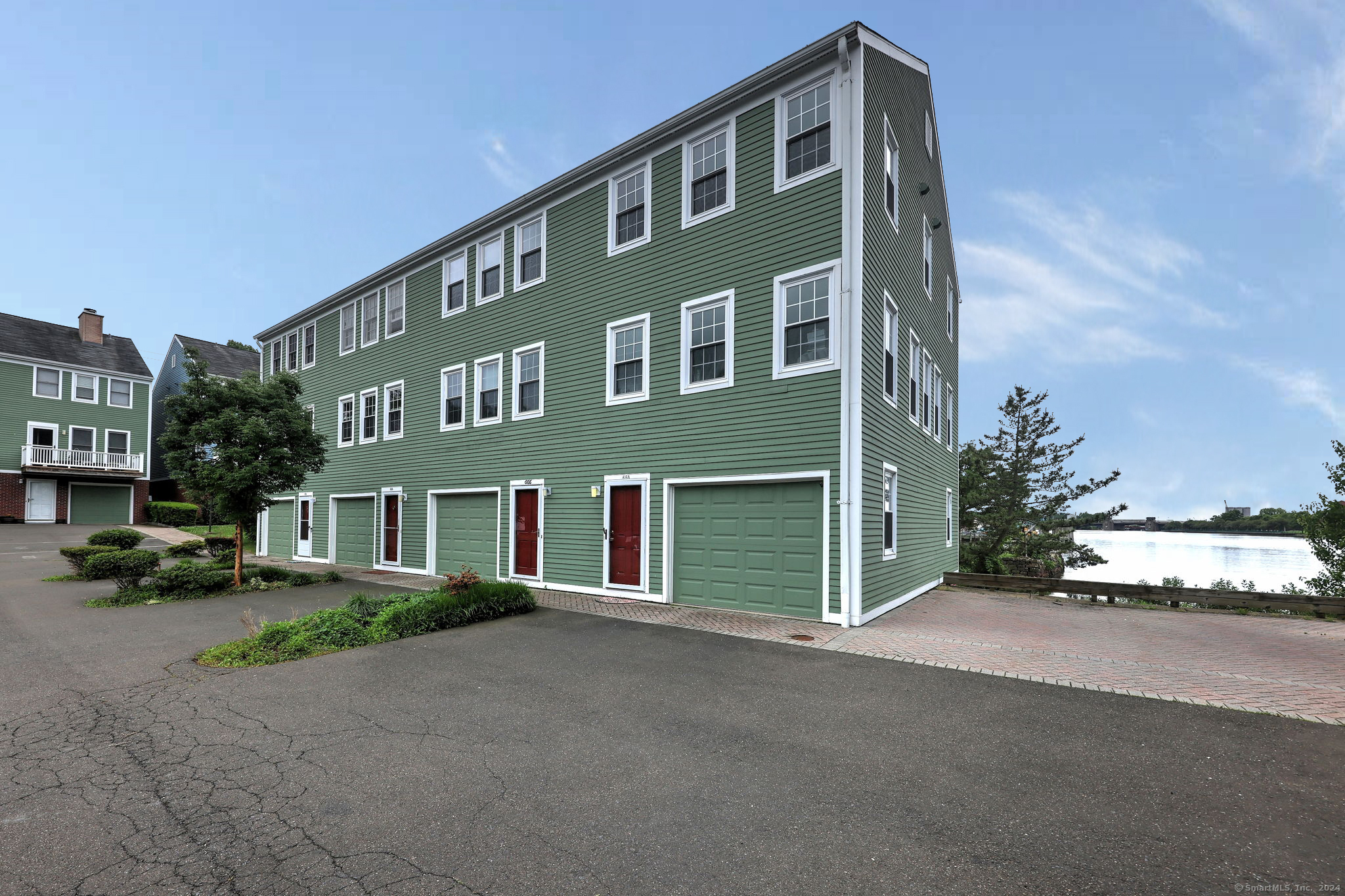 Property Photo:  666 Quinnipiac Avenue 666  CT 06513 