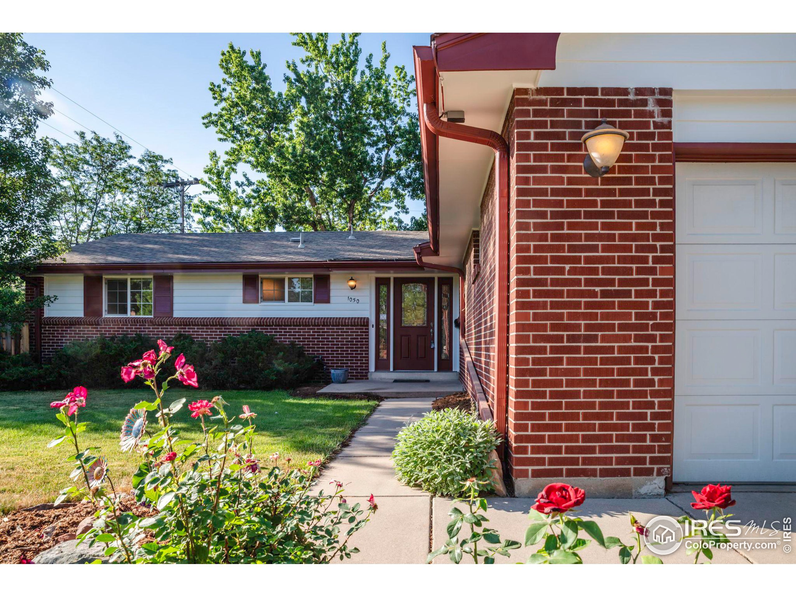 Property Photo: 1050 Albion Way CO 80305