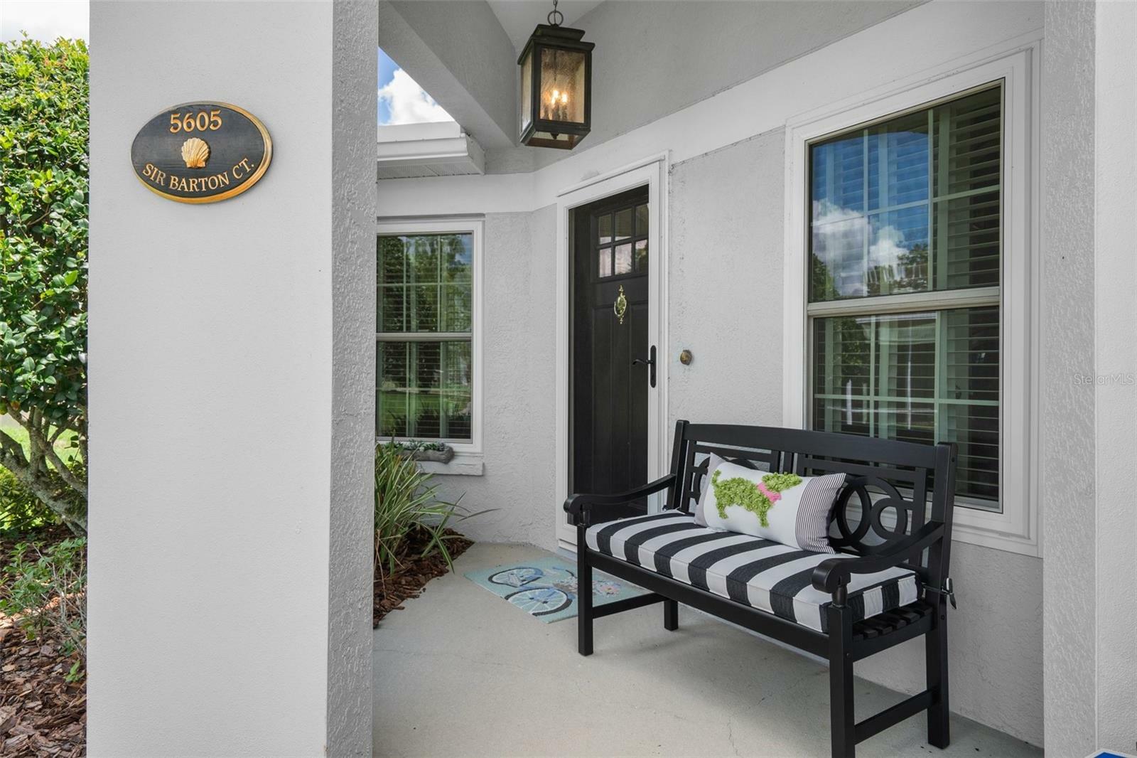 Property Photo:  5605 Sir Barton Court  FL 33544 