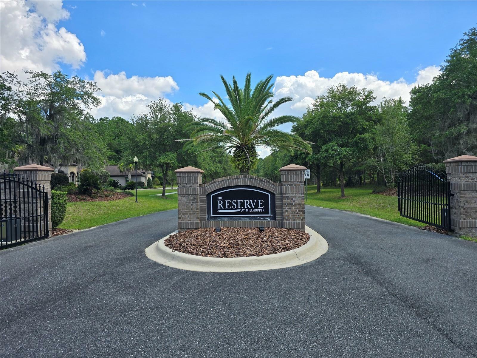 Property Photo:  8985 NW 58th Lane  FL 32653 