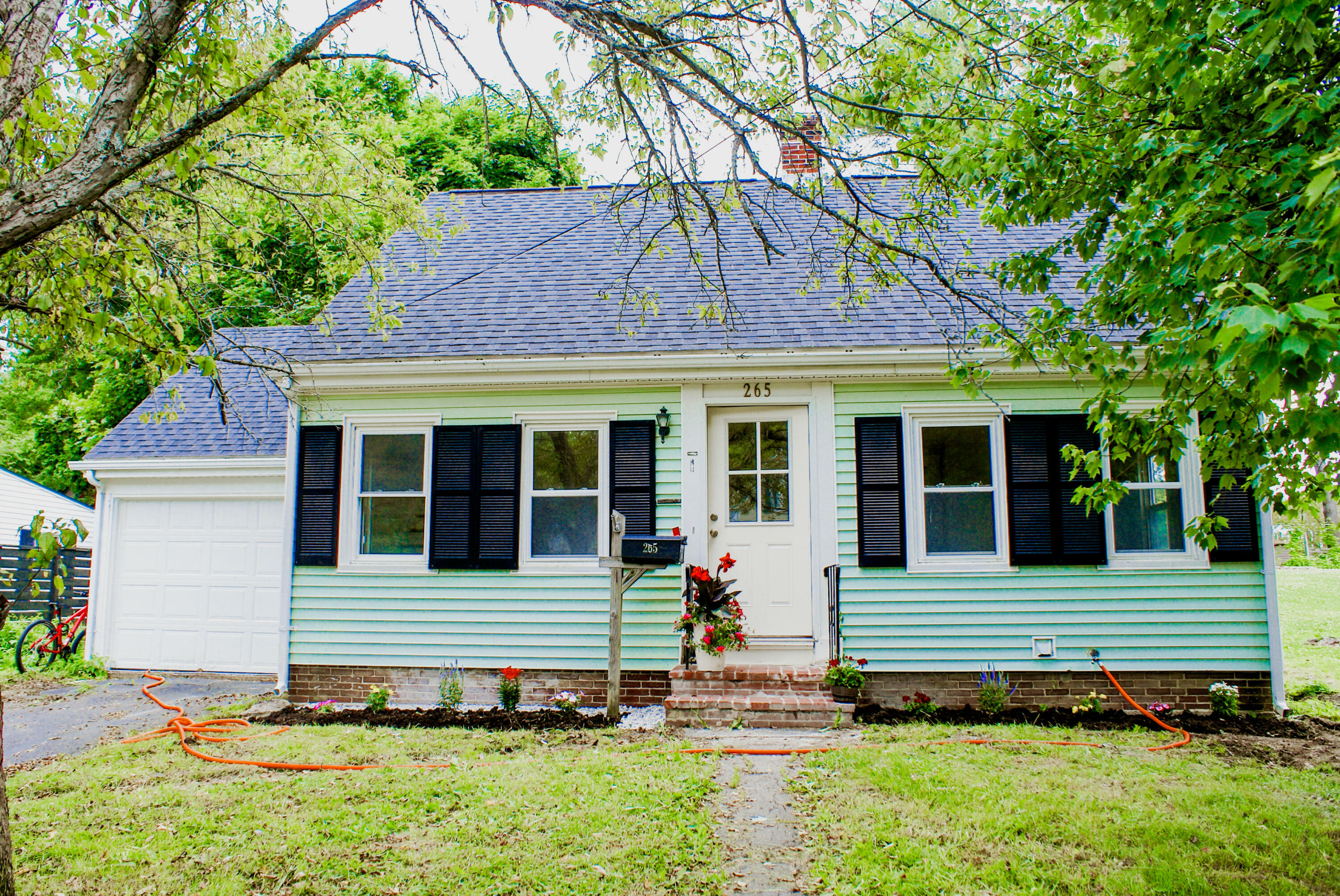 Property Photo:  265 Forest Street  ME 04092 