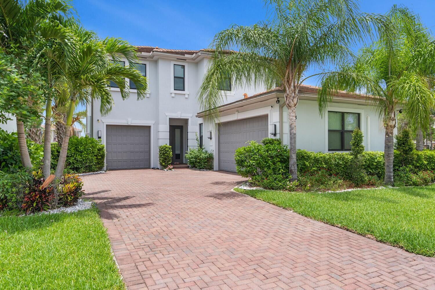 Property Photo:  7153 Estero Drive  FL 33463 