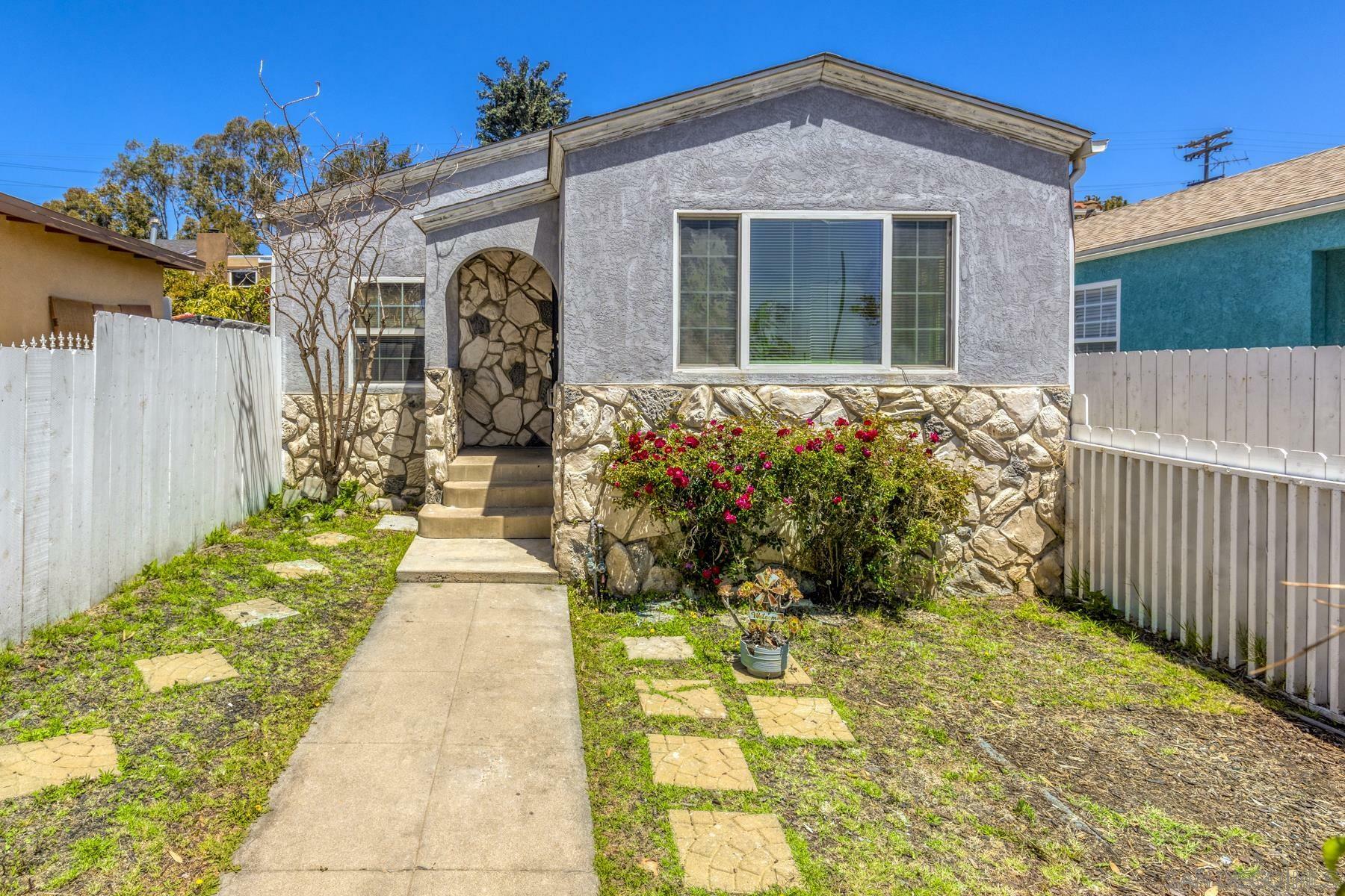 Property Photo: 3020 G St CA 92102