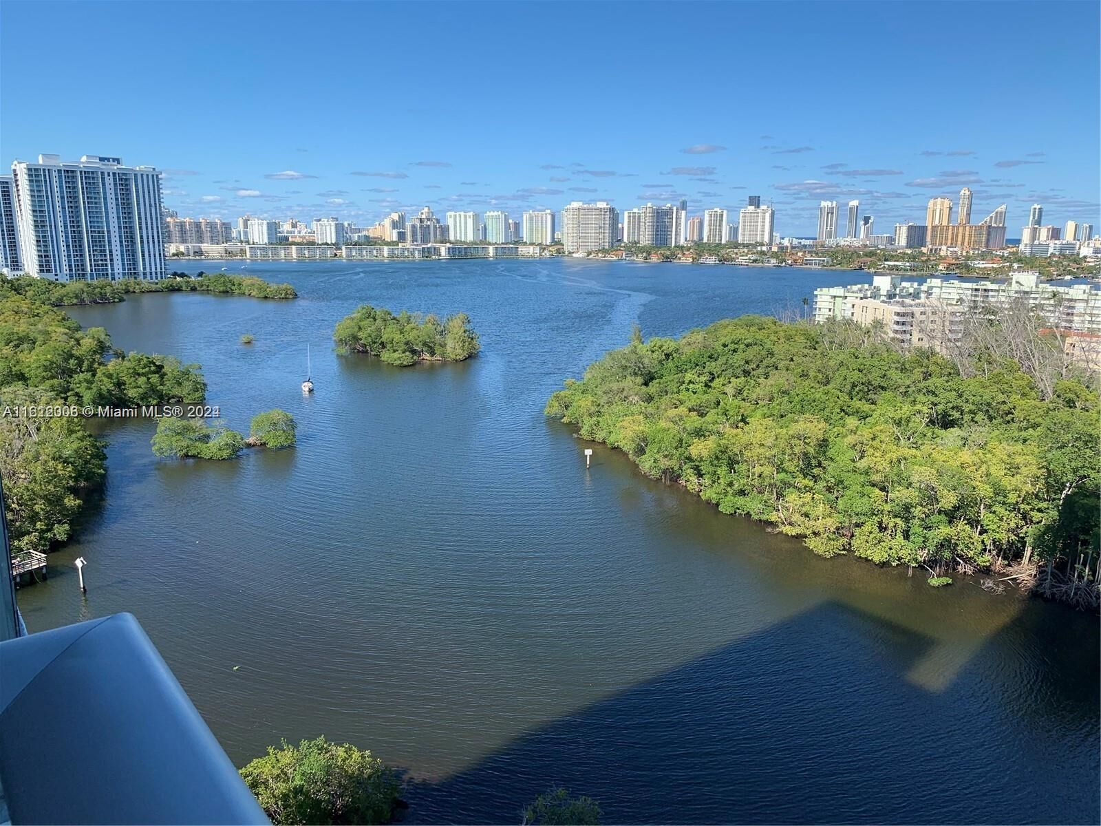 Property Photo: 16385 Biscayne Blvd 1418 FL 33160