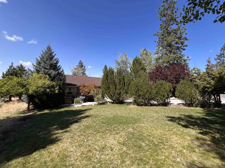 Property Photo: 17315 Squirrel Ct. CA 96094
