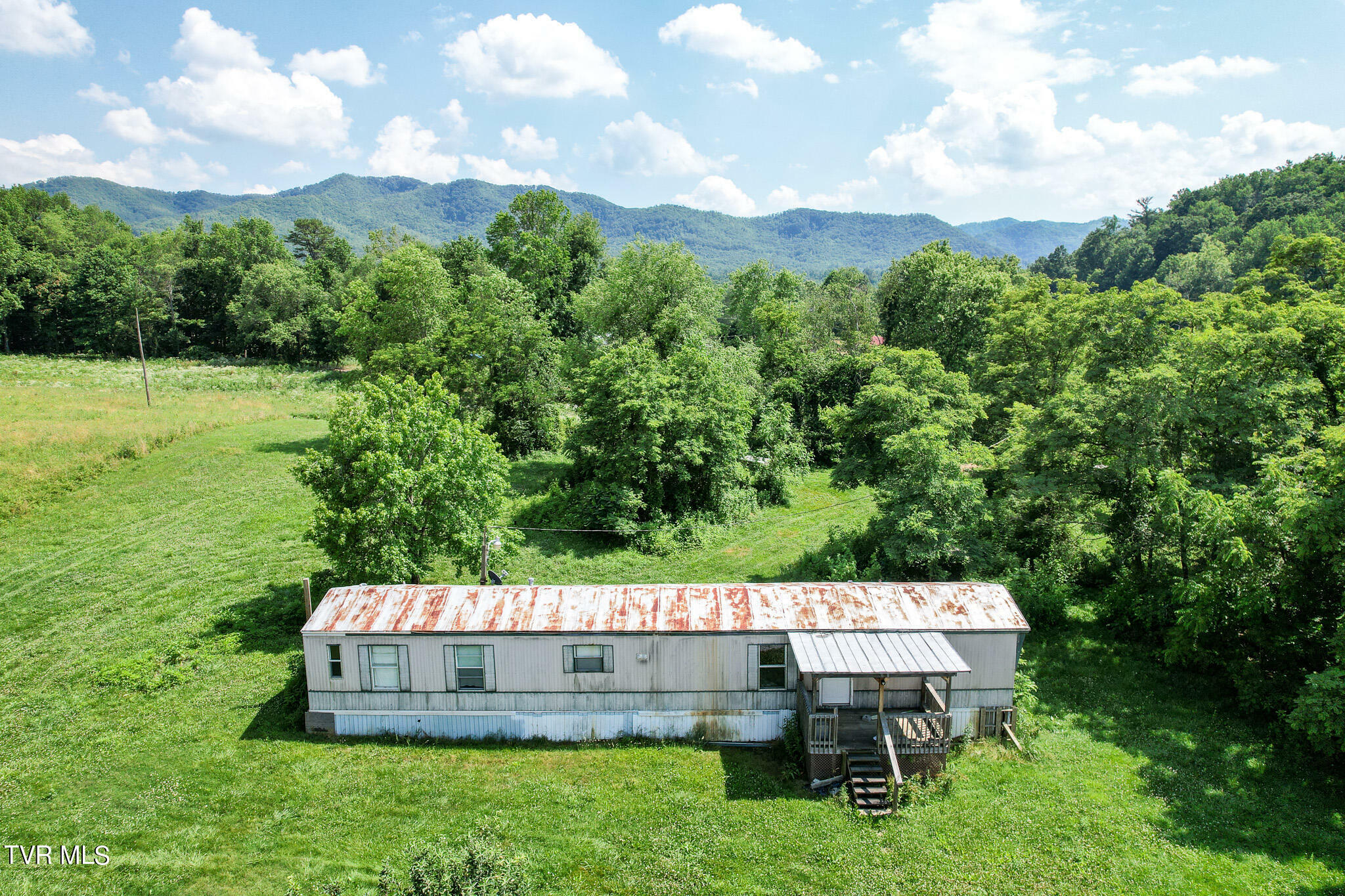 Property Photo:  290 Fishpond Road  TN 37641 