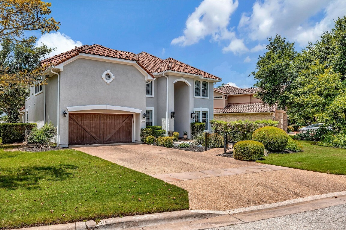 Property Photo:  11208 Woodland Hills Trail  TX 78732 