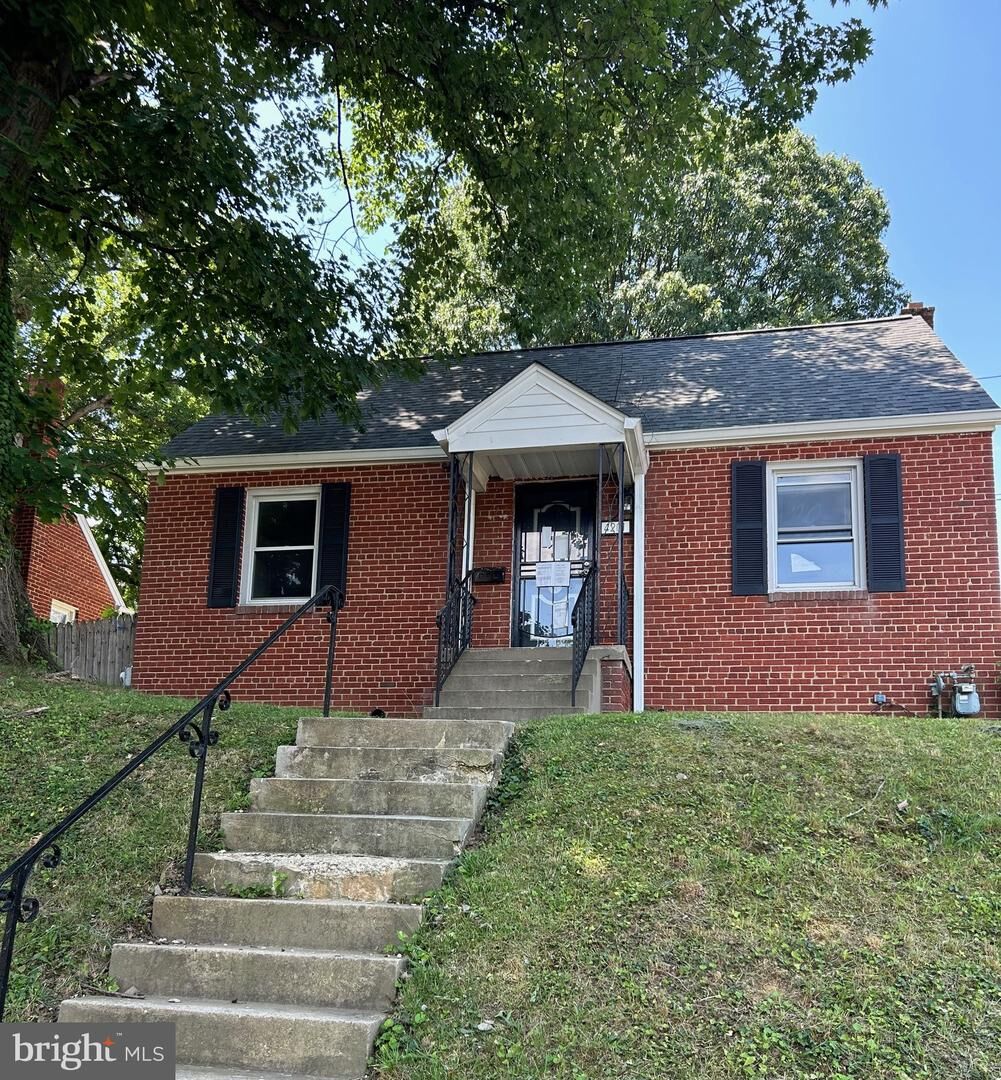 Property Photo:  4201 Urn Street  MD 20743 