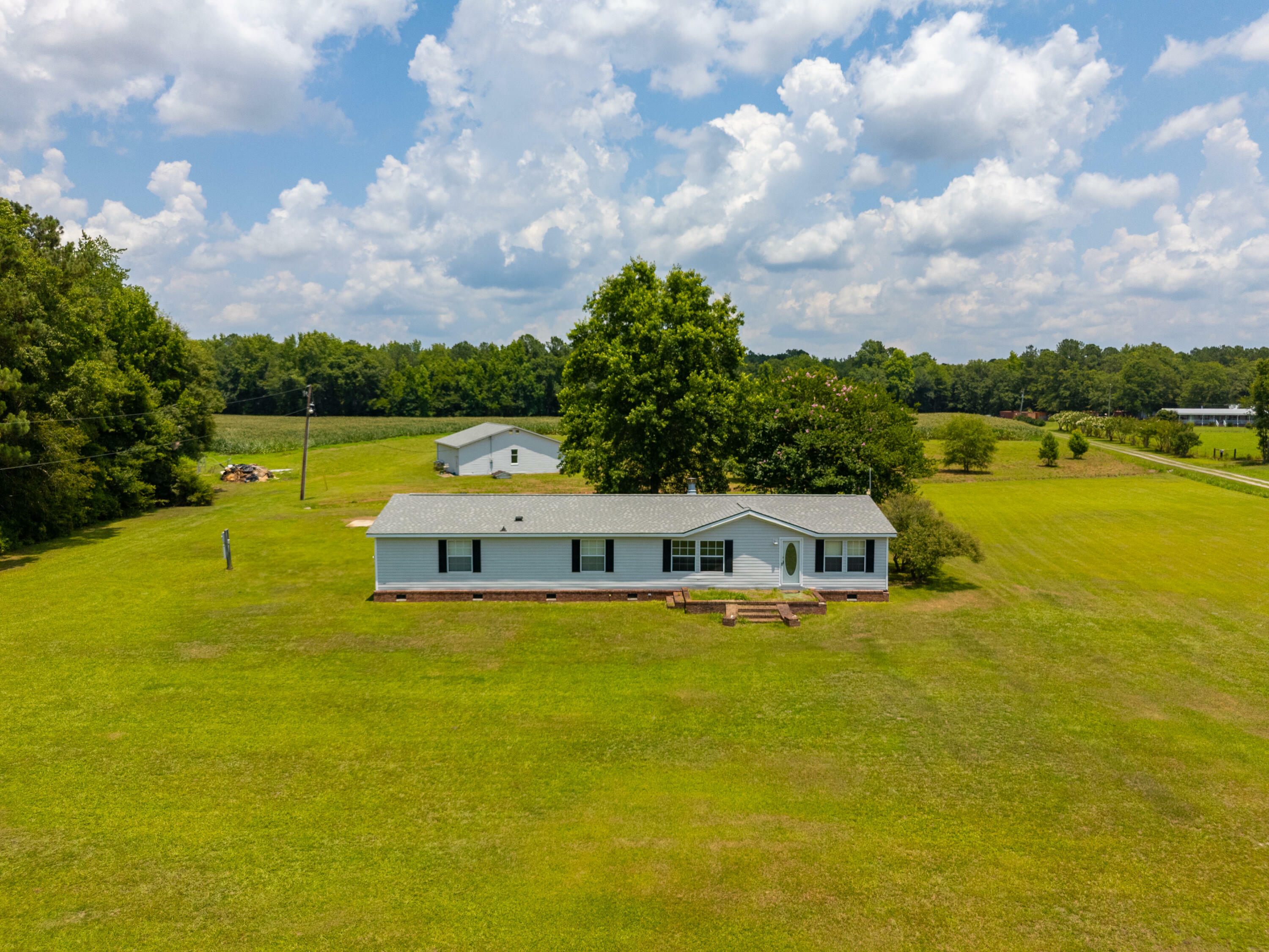 Property Photo:  643 E Main Street  SC 29448 