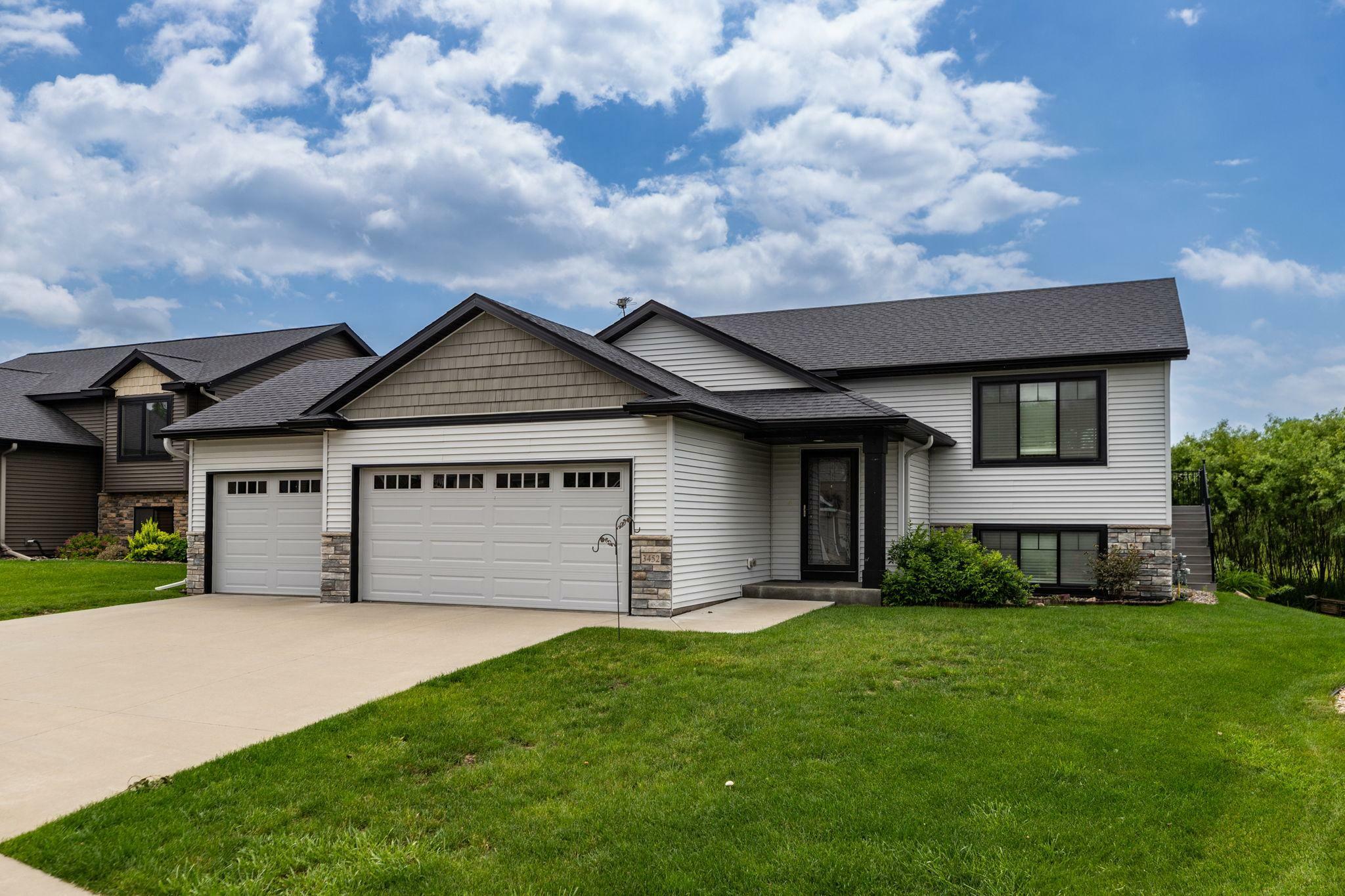 Property Photo: 3452 Bridgeview Drive SE MN 55904